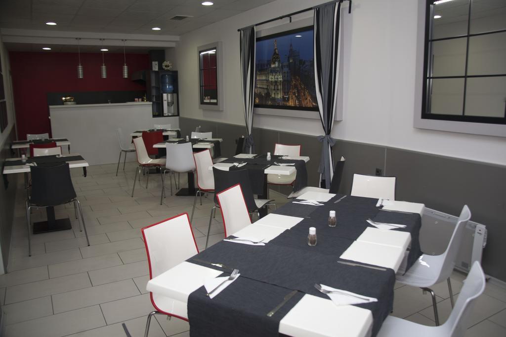 Gran Via Hotel Burgas ภายนอก รูปภาพ