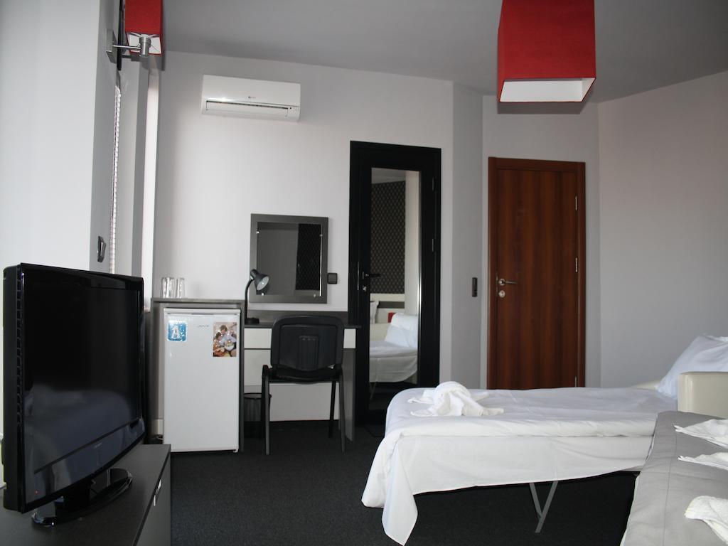 Gran Via Hotel Burgas ภายนอก รูปภาพ